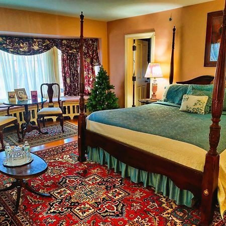 Montague Inn Bed & Breakfast Saginaw Exterior foto