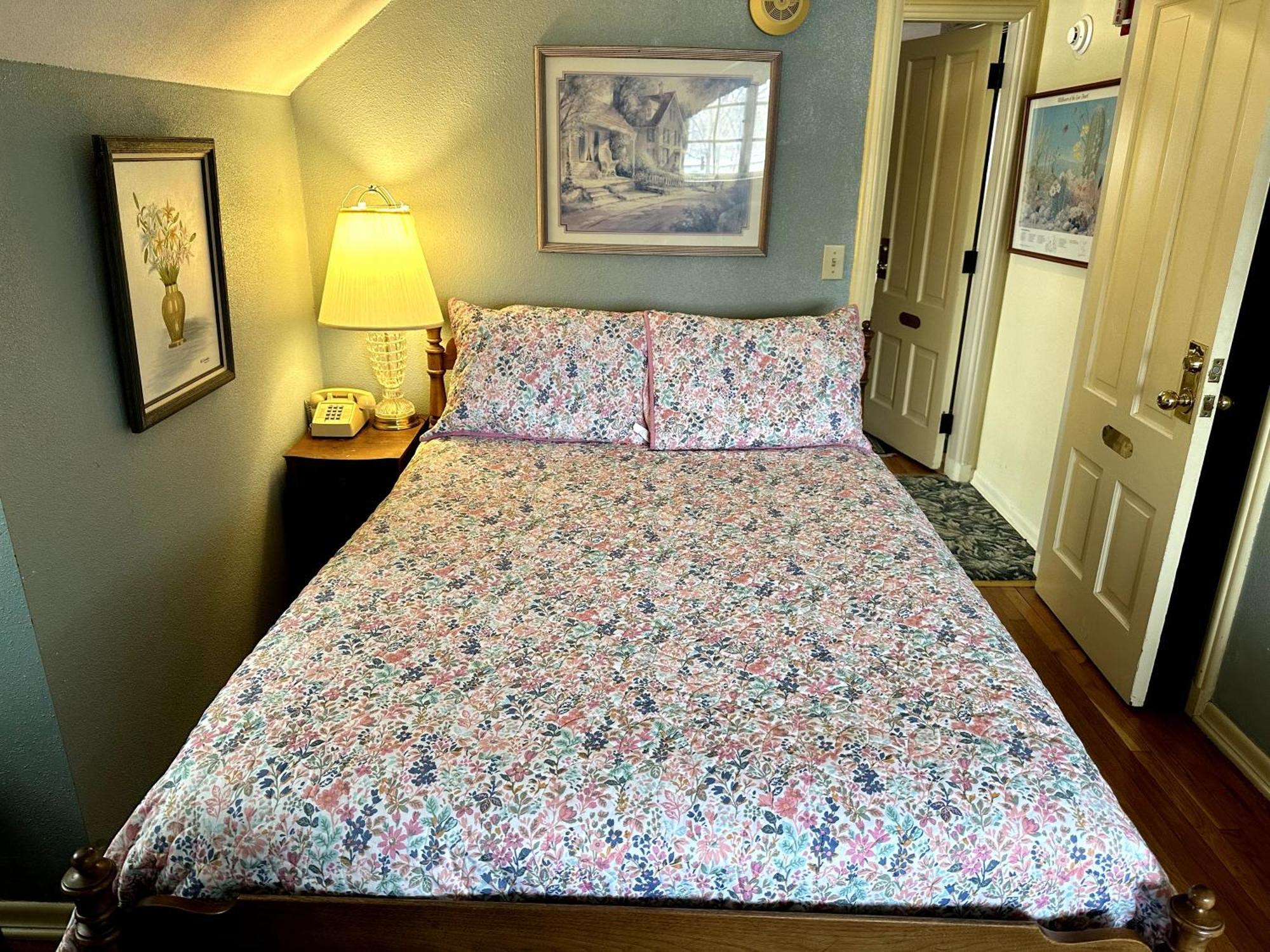 Montague Inn Bed & Breakfast Saginaw Exterior foto