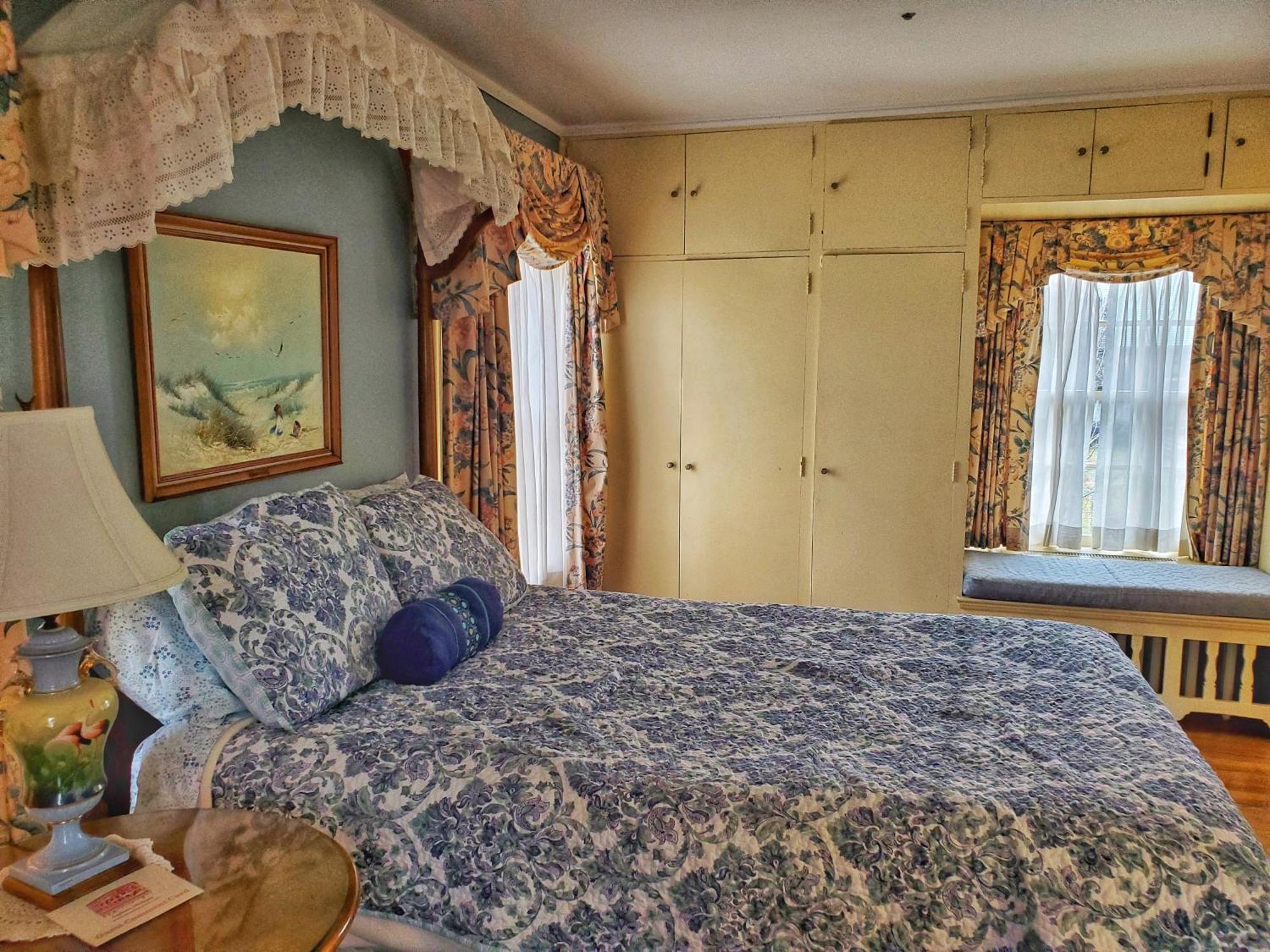 Montague Inn Bed & Breakfast Saginaw Exterior foto